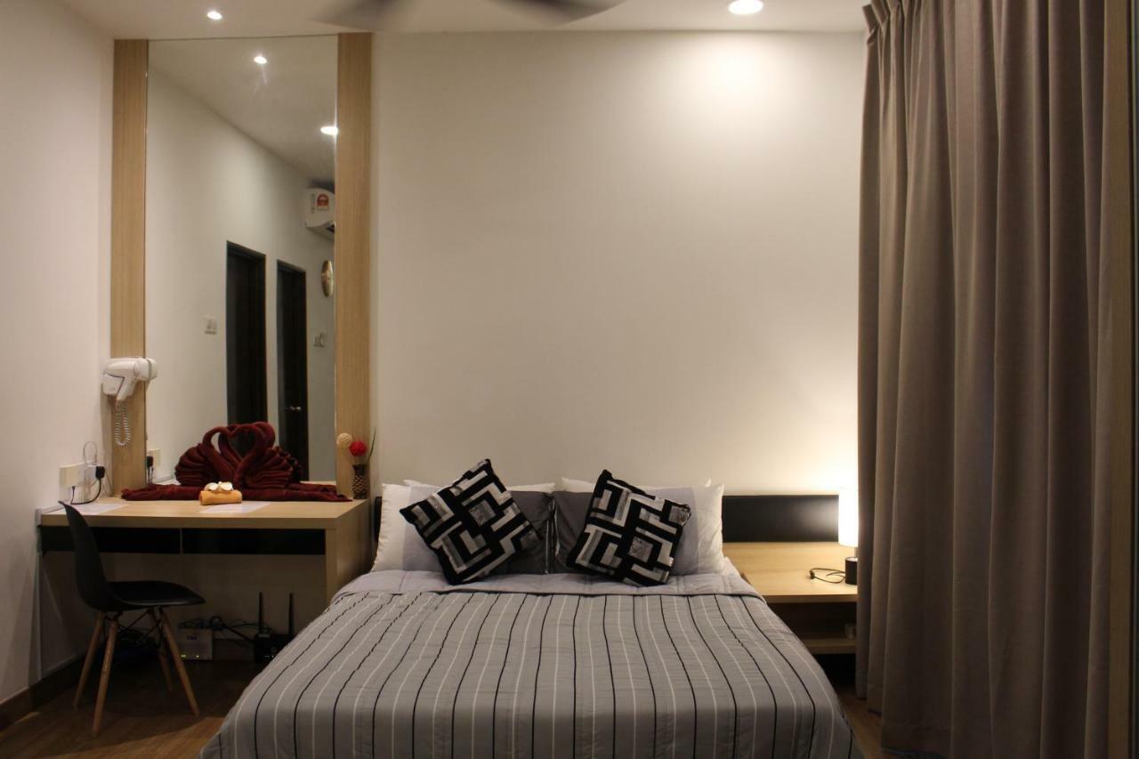 Mlh Deluxe Studio Suites @ Landmark Residence 체라스 외부 사진