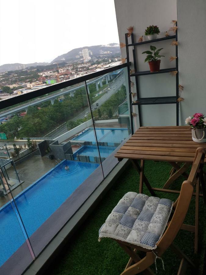 Mlh Deluxe Studio Suites @ Landmark Residence 체라스 외부 사진
