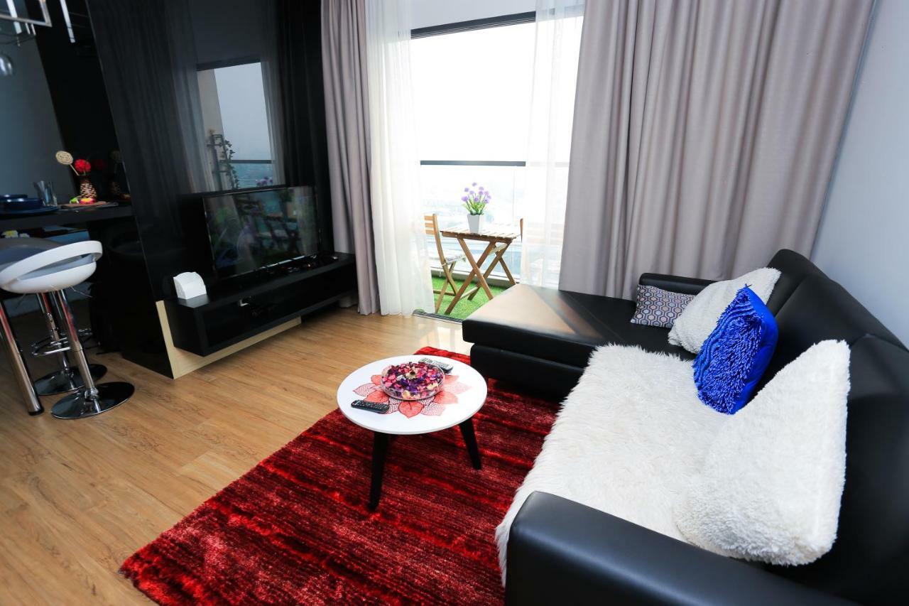 Mlh Deluxe Studio Suites @ Landmark Residence 체라스 외부 사진