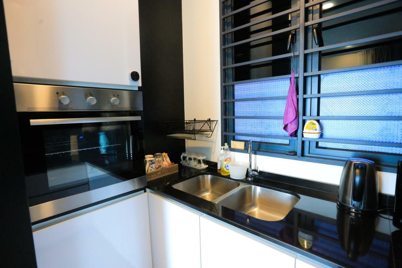 Mlh Deluxe Studio Suites @ Landmark Residence 체라스 외부 사진