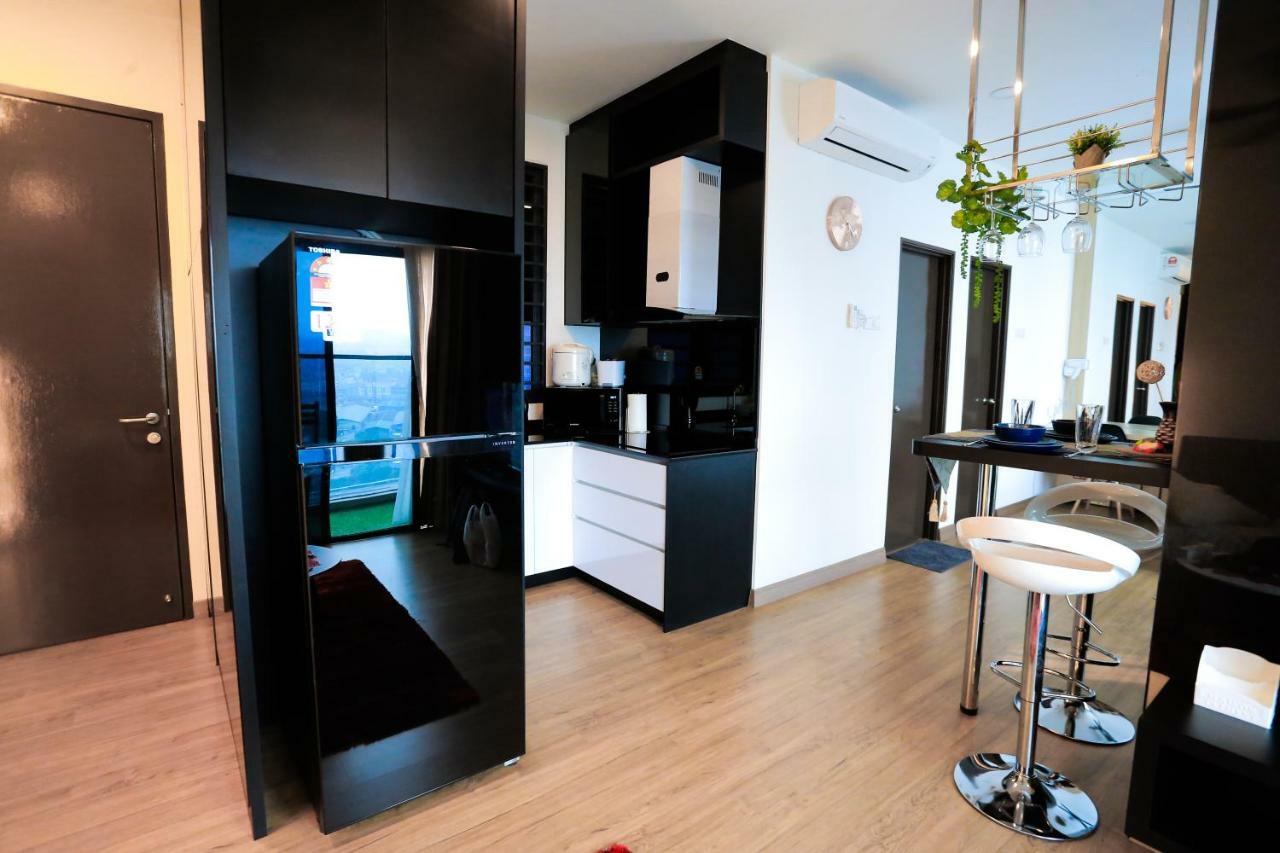 Mlh Deluxe Studio Suites @ Landmark Residence 체라스 외부 사진